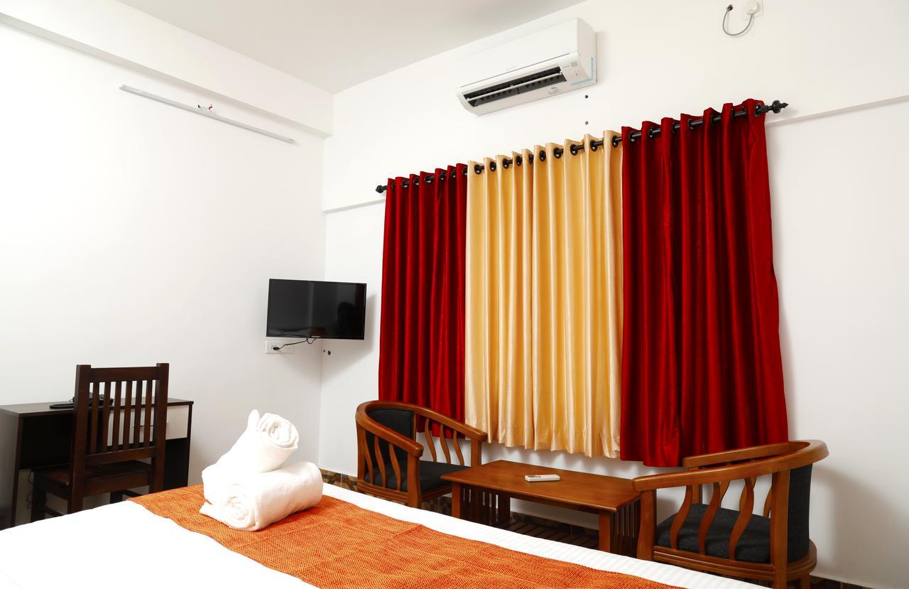Puthens Clifton Inn Kottayam Zewnętrze zdjęcie