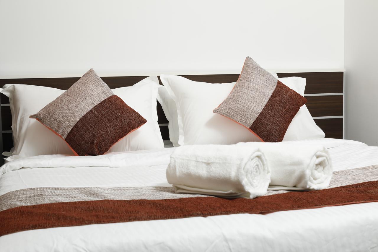 Puthens Clifton Inn Kottayam Zewnętrze zdjęcie